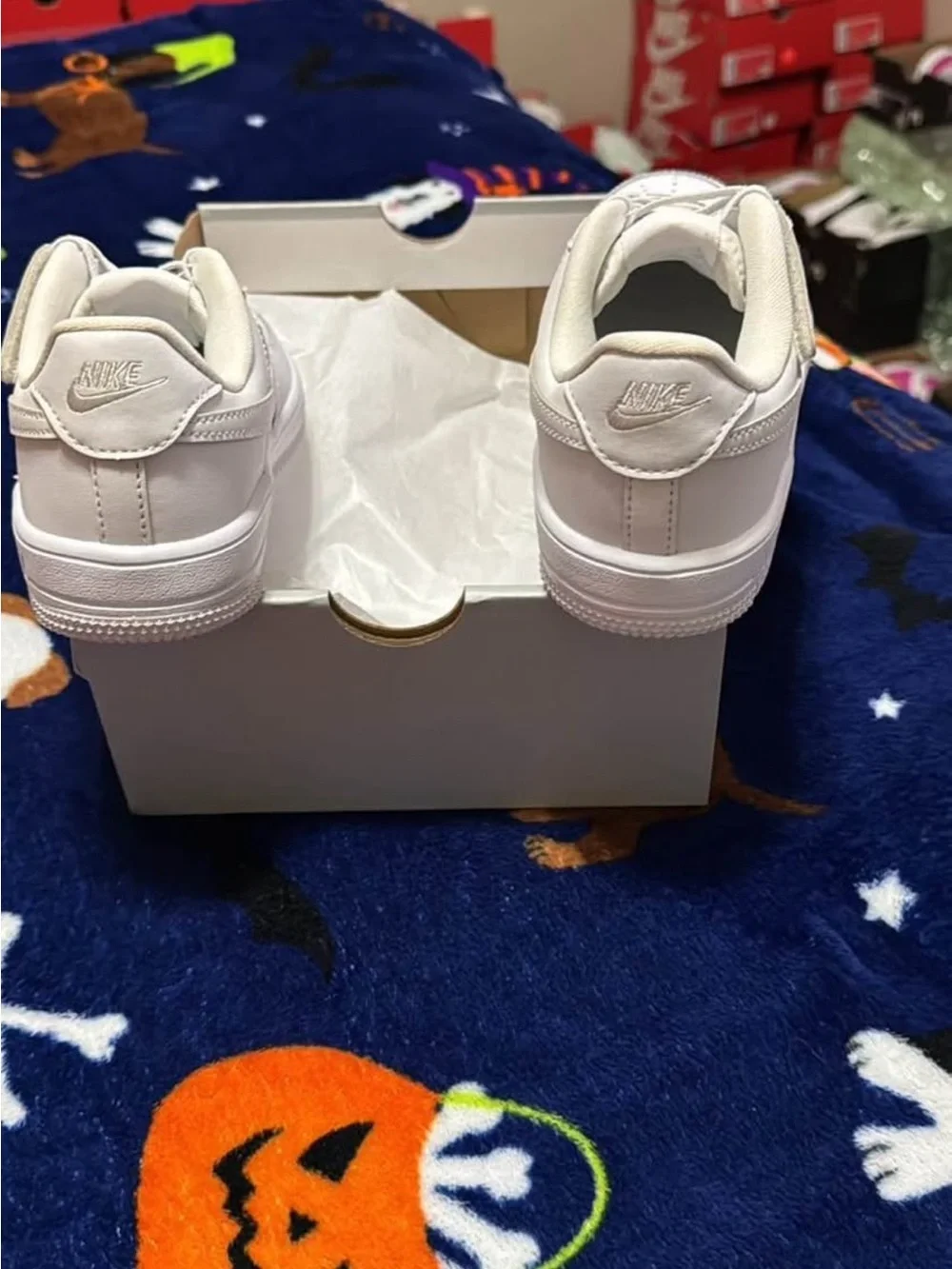 Nike Air Force 1 toddler White Low-Top Leather Sneakers